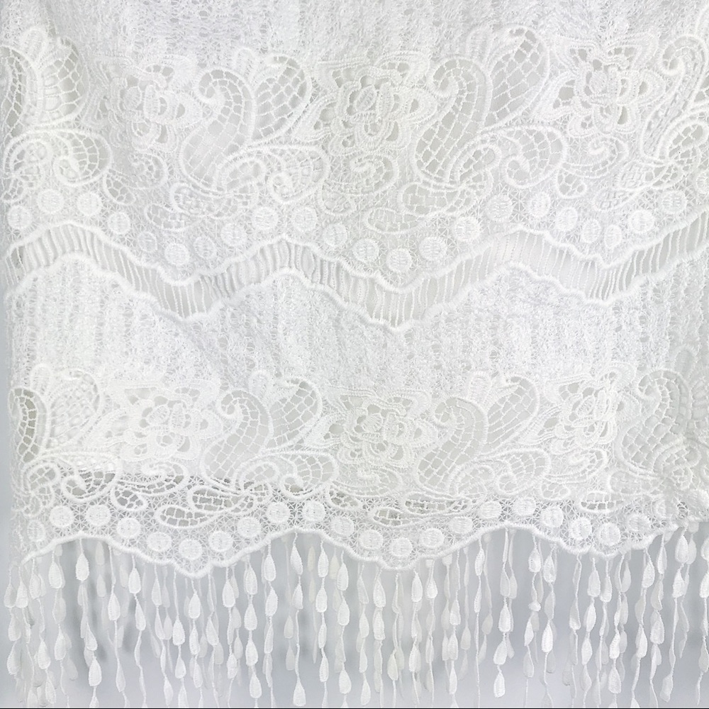 NWOT Monteau Girl White Lace Fringe Crop Top - Picture 6 of 7